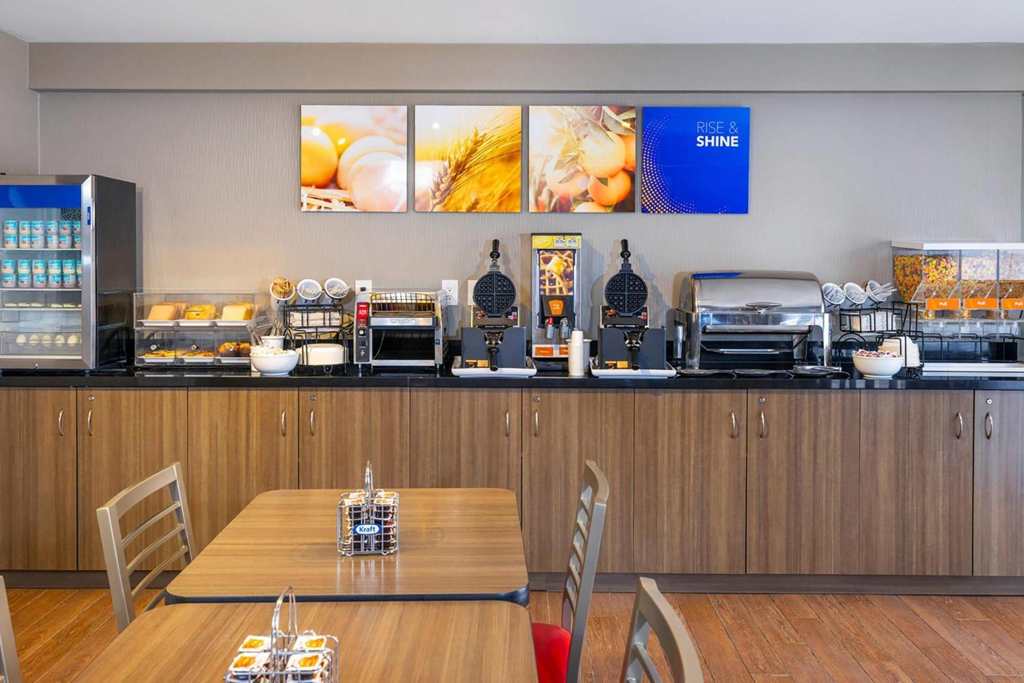 Comfort Inn 3*